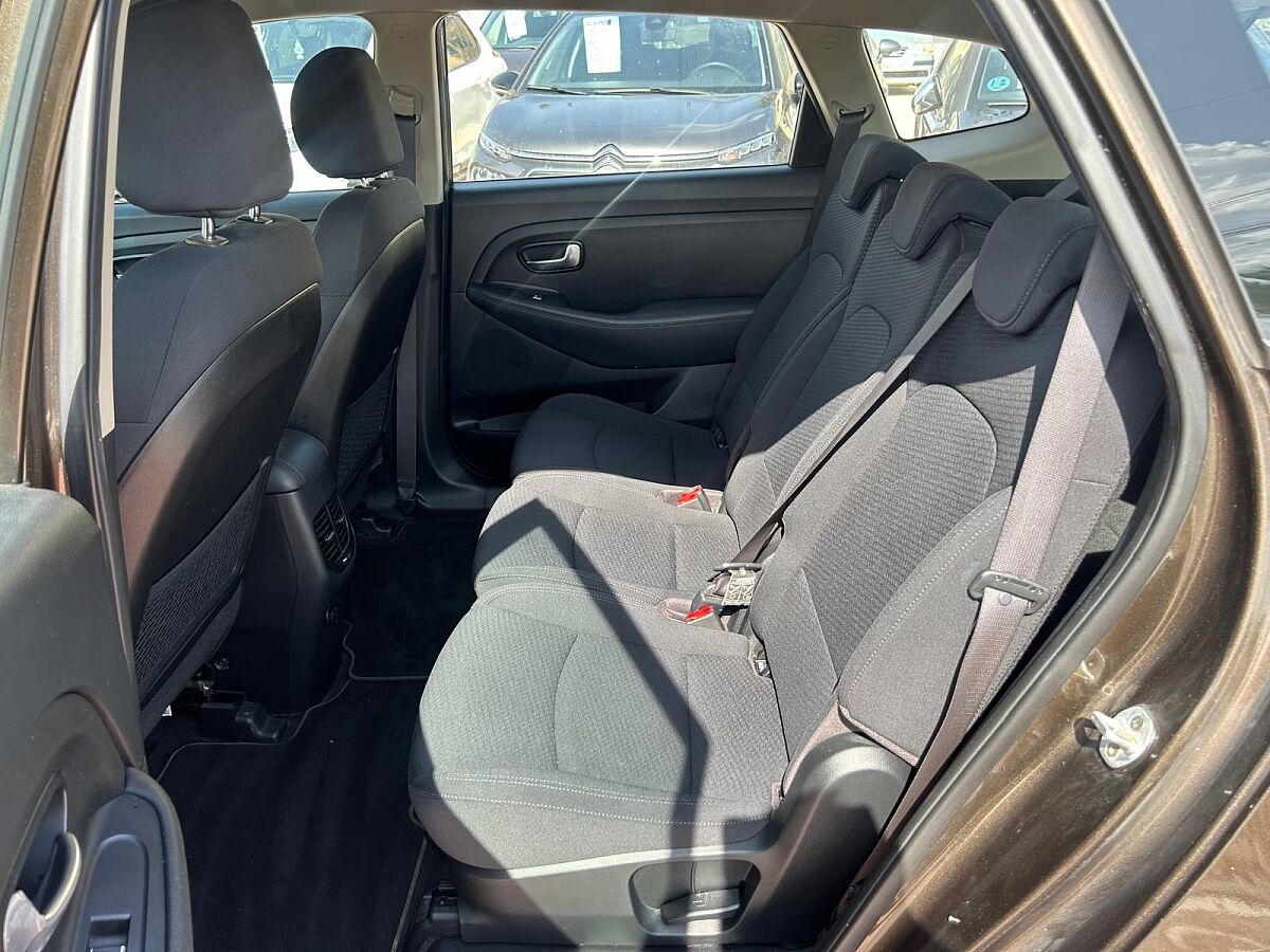 KIA CARENS CONCEPT 1.7 VGT CRDI SPANISH LHD IN SPAIN ONLY 65000 MILES SUPER 2019